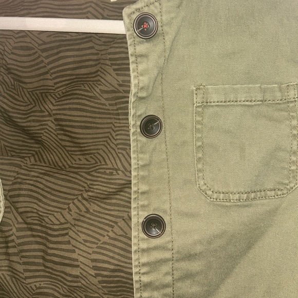 ZARA army jacket w/ patches so trendy & cute! Check out video for details! 9/10 - Picture 7 of 9